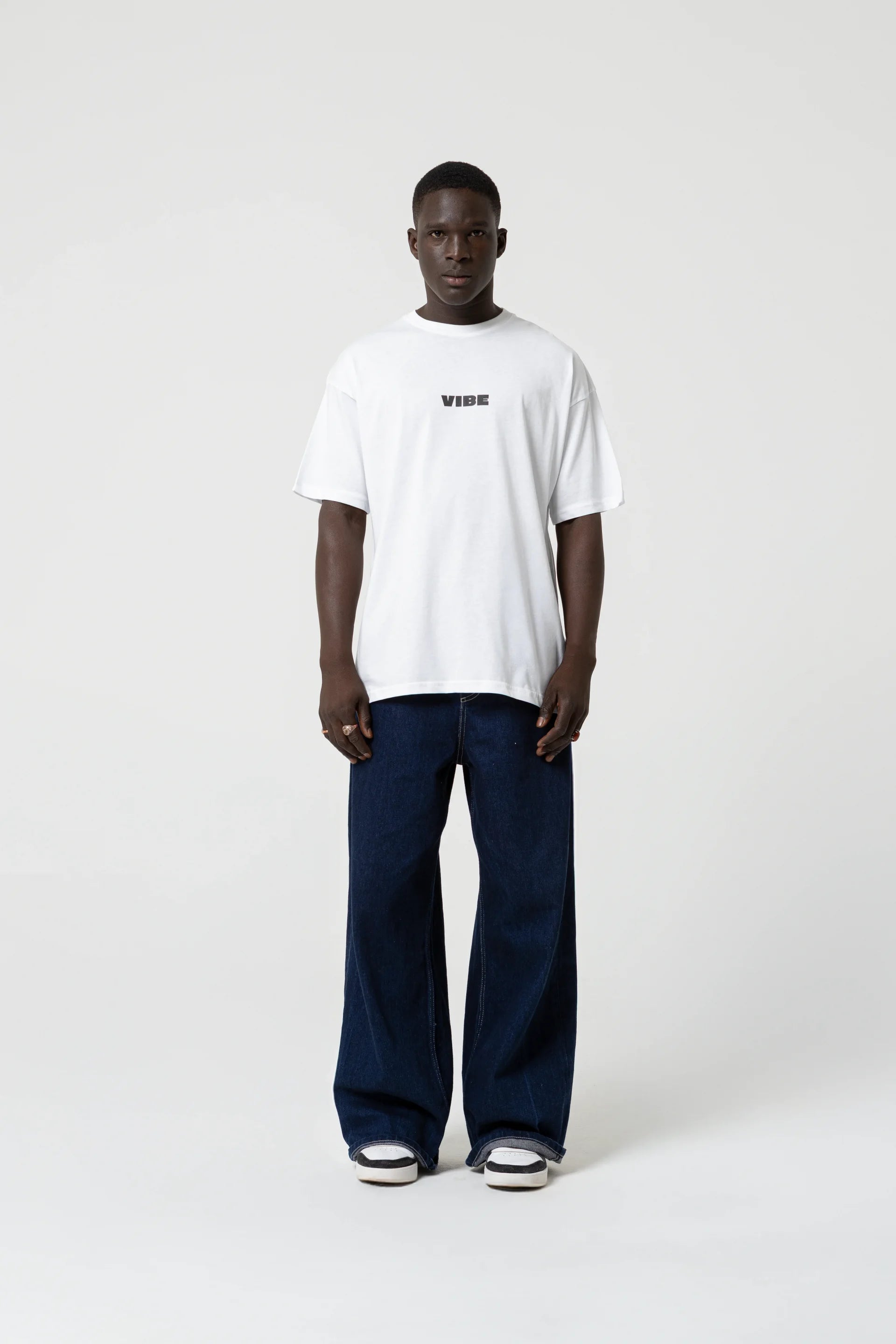 Across The World Oversize Beyaz T-Shirt