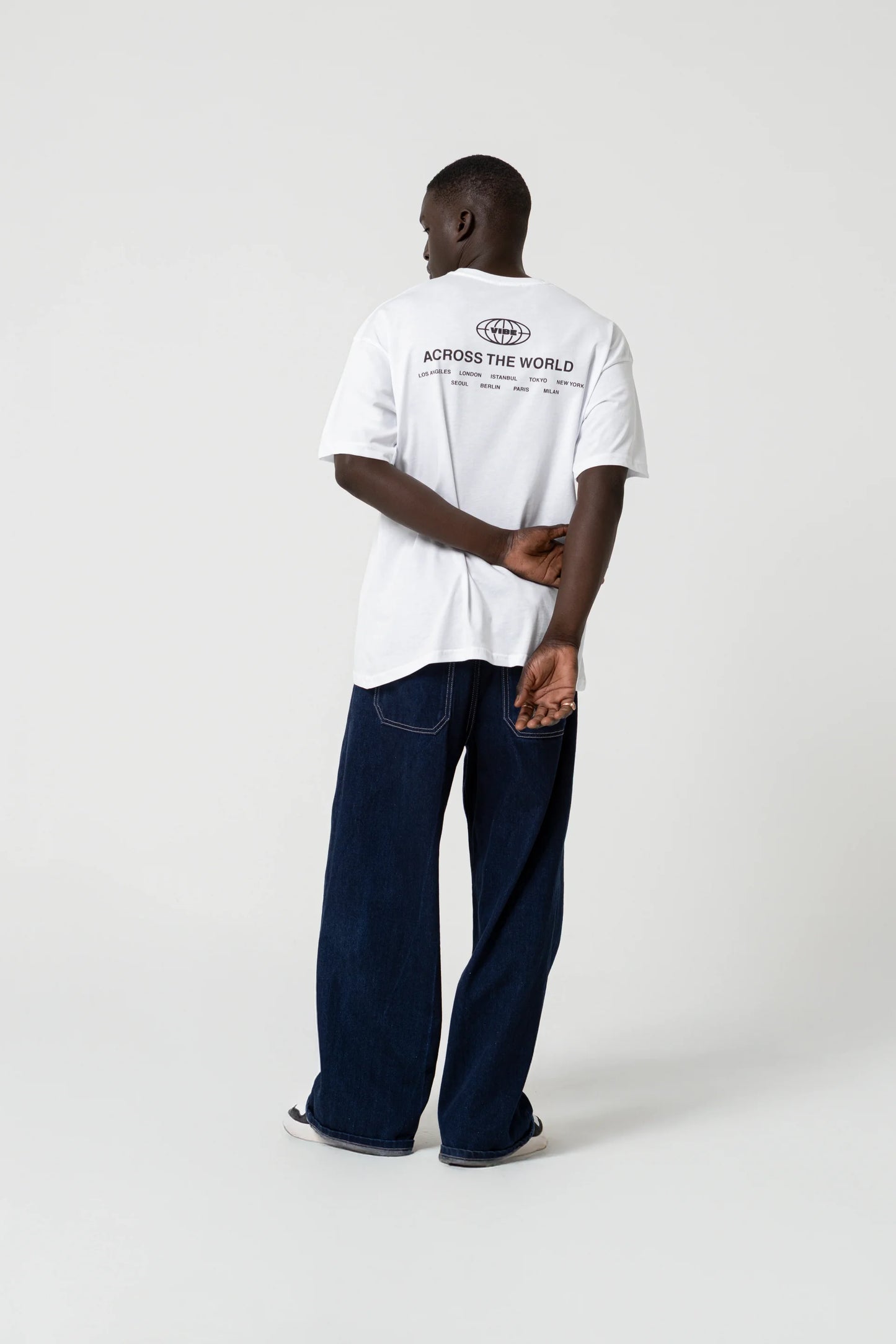 Across The World Oversize Beyaz T-Shirt