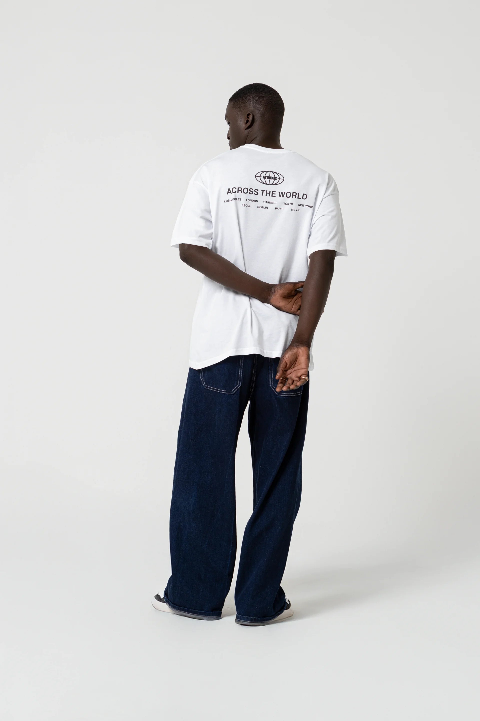 Across The World Oversize Beyaz T-Shirt