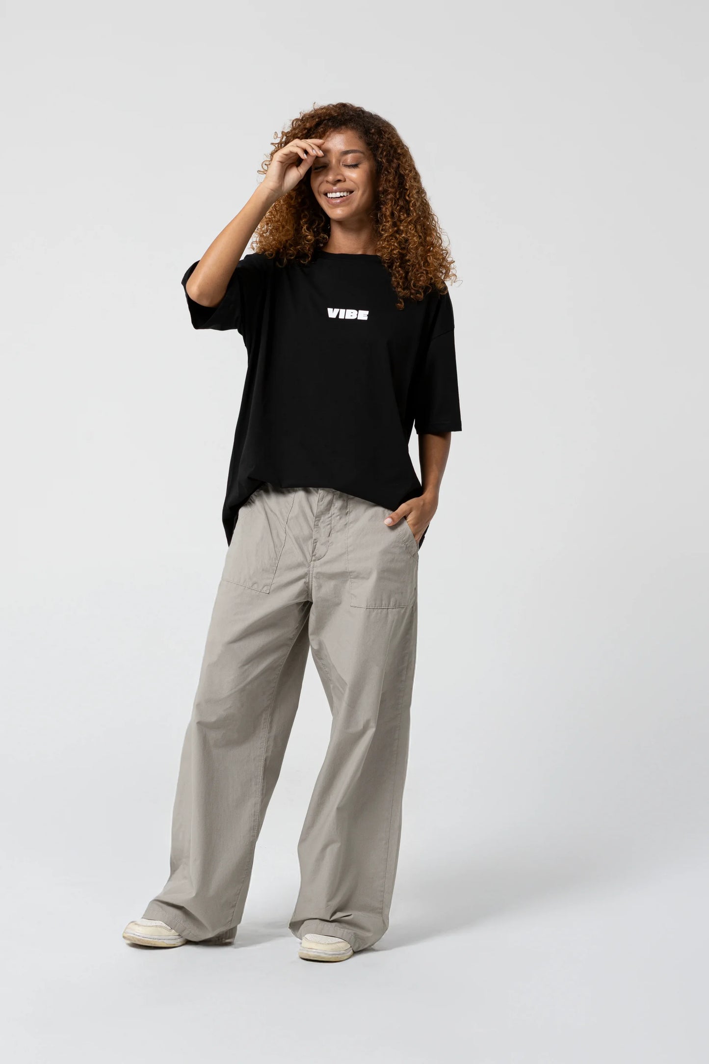 Across The World Oversize Siyah T-Shirt